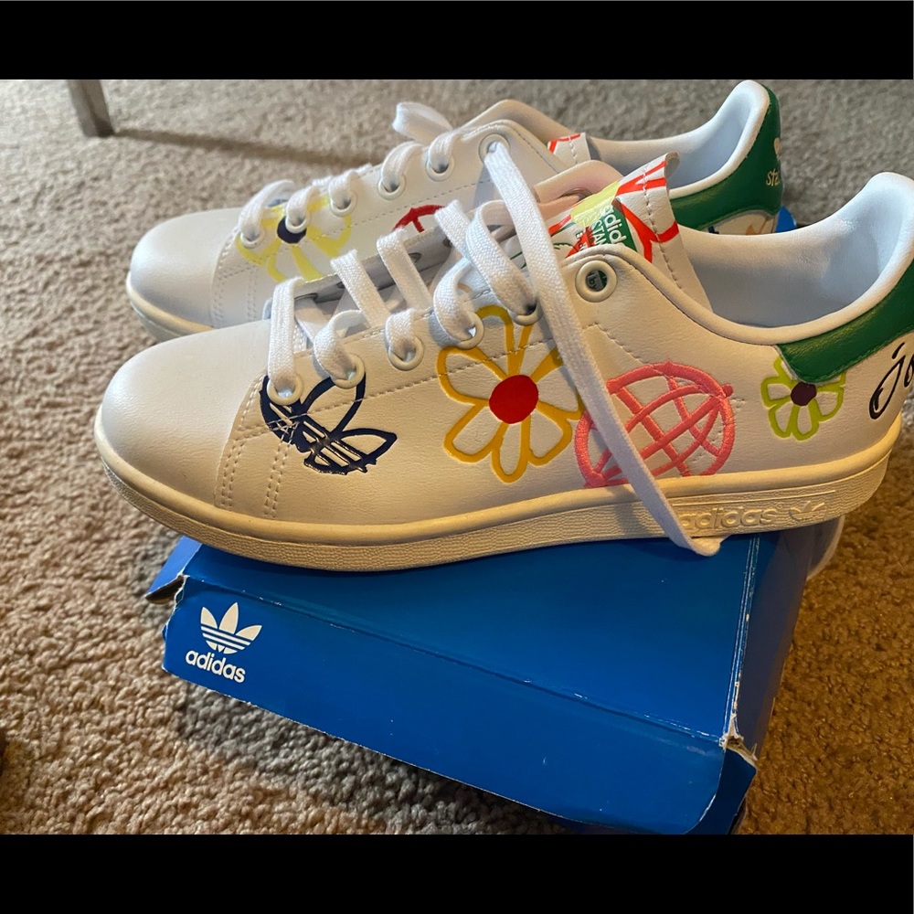 STAN SMITH W